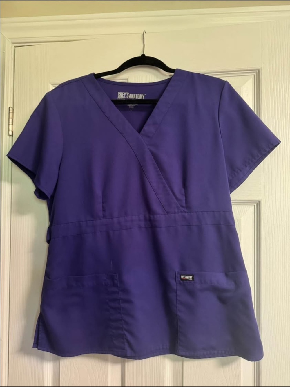 Grey's Anatomy Women's V-Neck Scrub Top in Purple